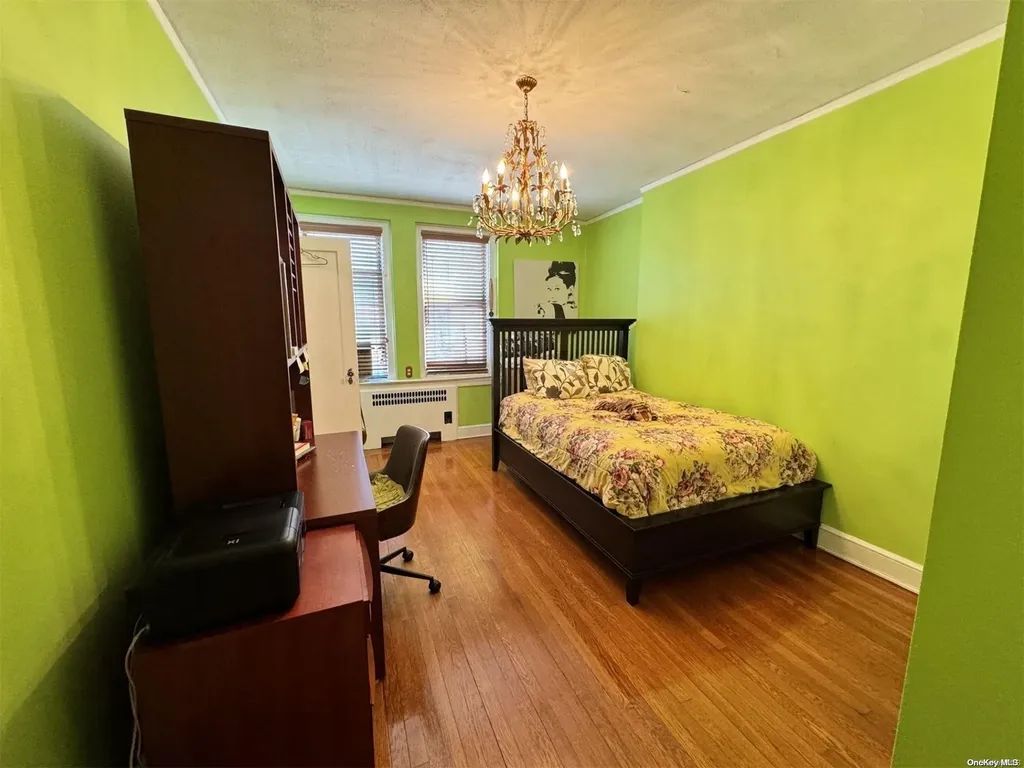 8 Barstow Road Great Neck NY 11021