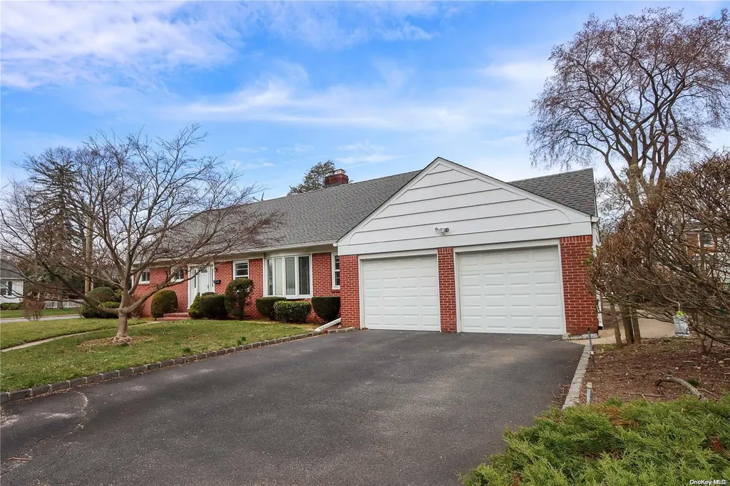165 Castle Avenue Westbury NY 11590