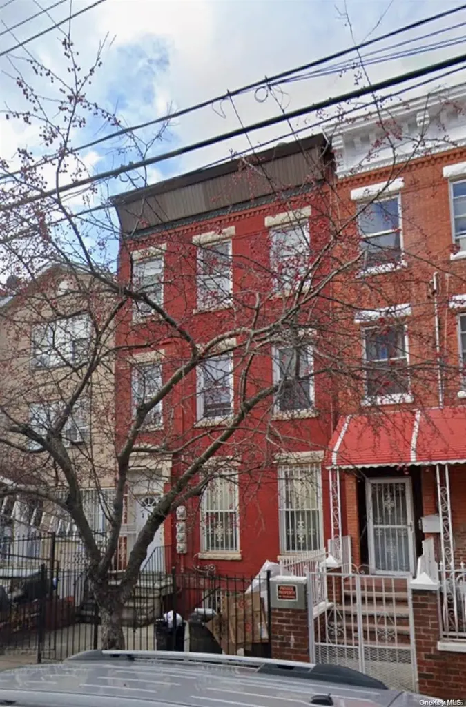 356 Miller Avenue Brooklyn NY 11207