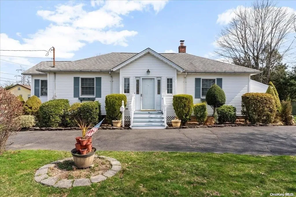 68 Caroline Street Bethpage NY 11714