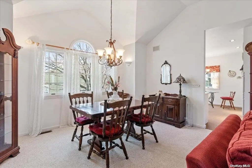 68 Caroline Street Bethpage NY 11714