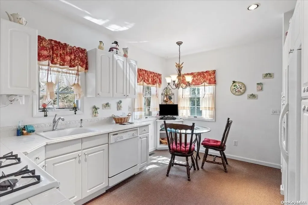 68 Caroline Street Bethpage NY 11714
