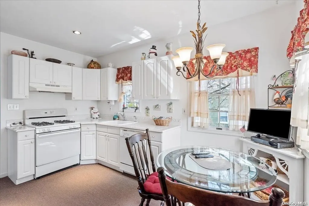 68 Caroline Street Bethpage NY 11714