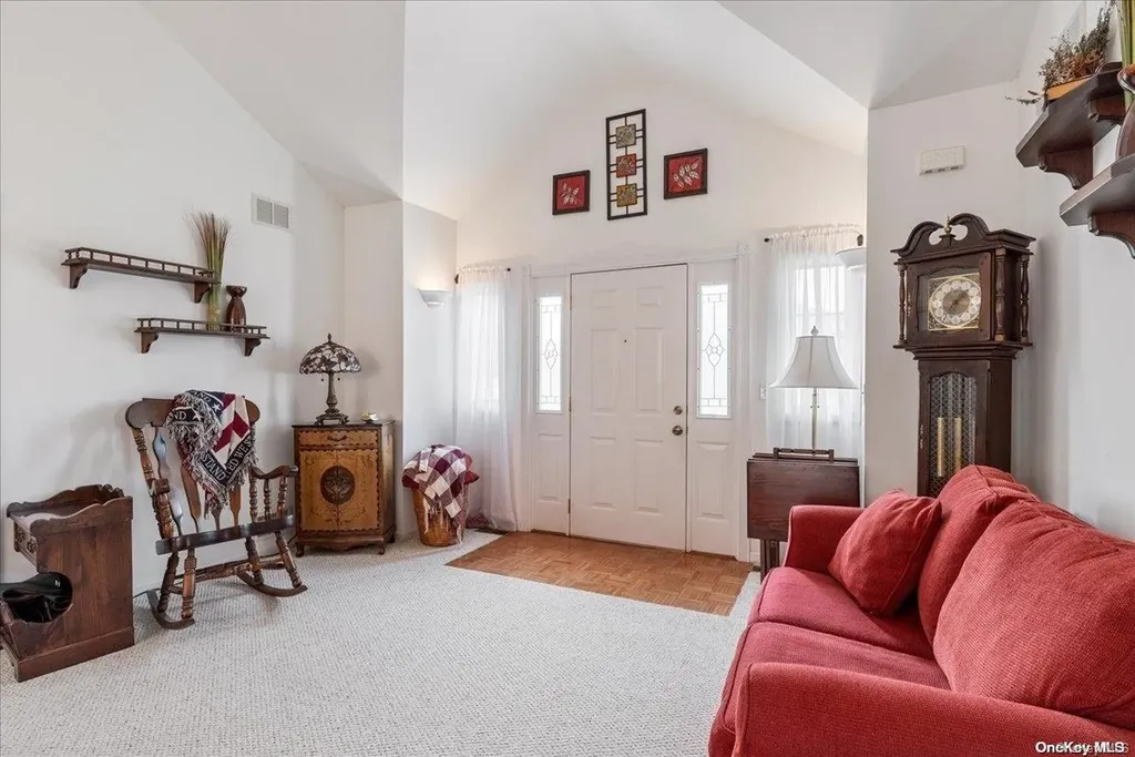 68 Caroline Street Bethpage NY 11714