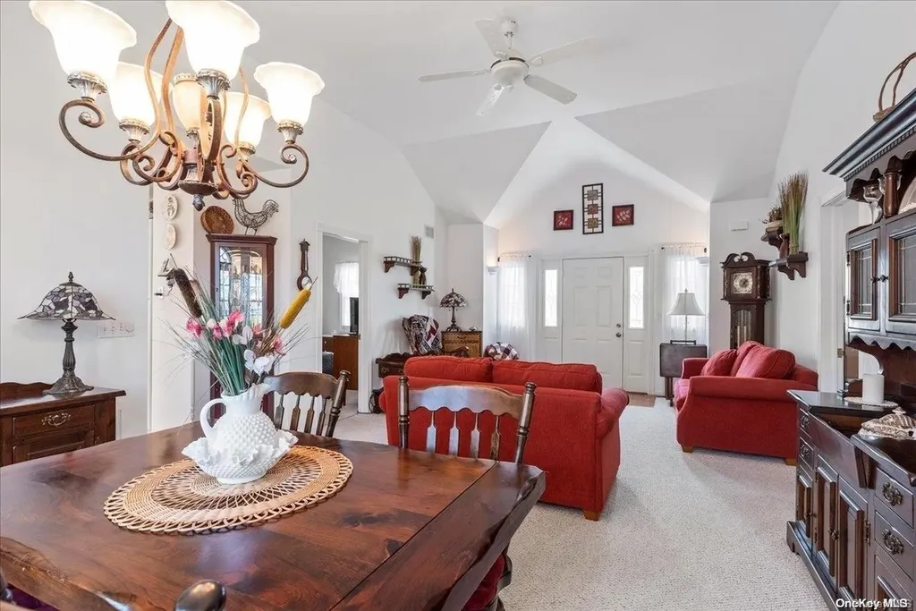 68 Caroline Street Bethpage NY 11714