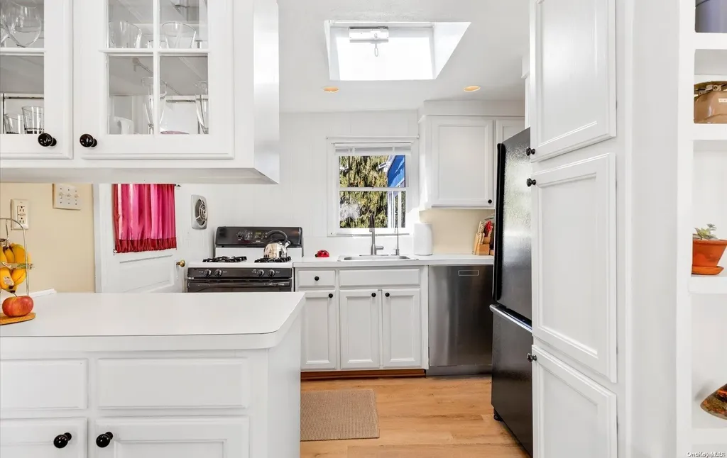 72 15th Avenue Sea Cliff NY 11579