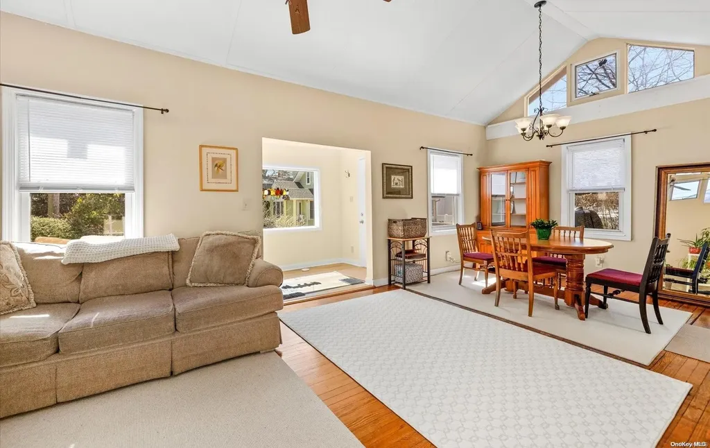 72 15th Avenue Sea Cliff NY 11579
