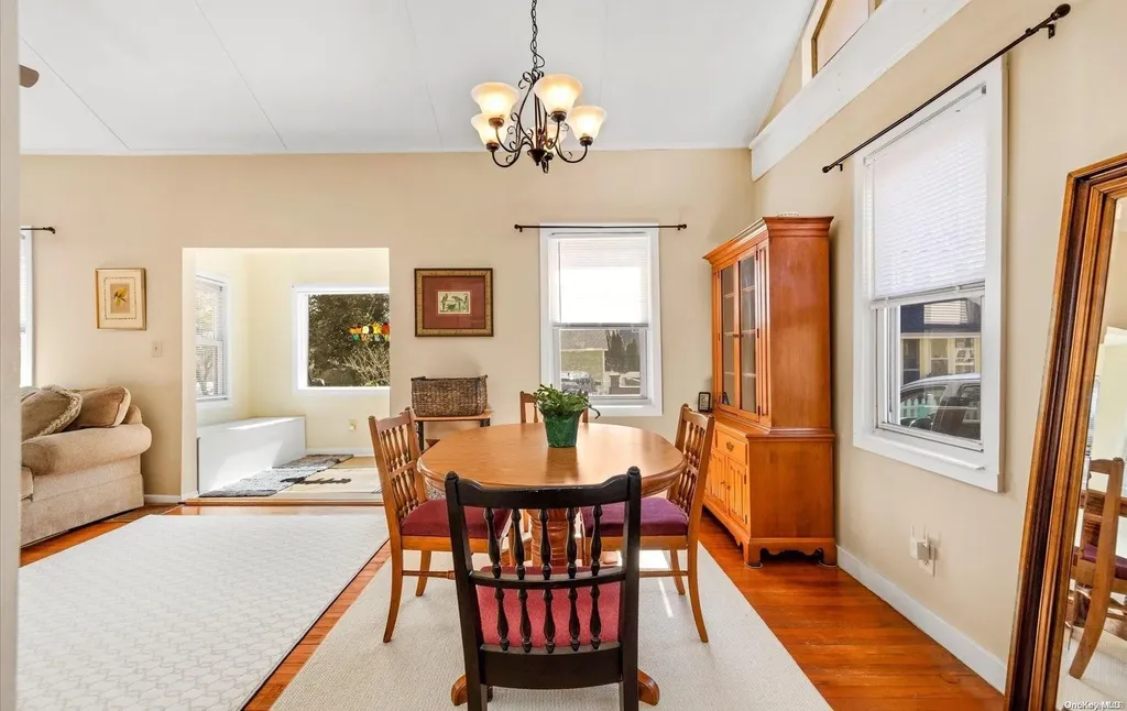 72 15th Avenue Sea Cliff NY 11579