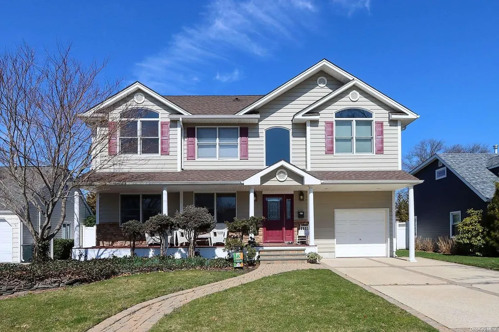 2033 Earl Drive Merrick NY 11566
