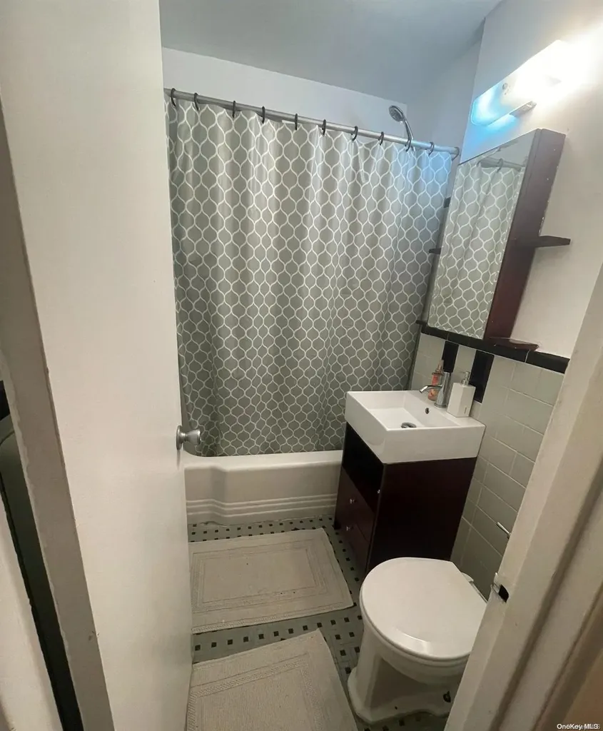 103-25 68th Avenue Forest Hills NY 11375