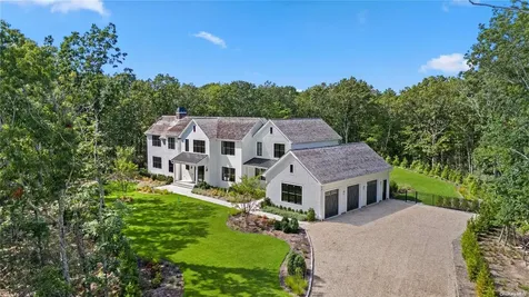 465 Middle Line Highway Sag Harbor NY 11963
