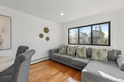 142-25 Latham Lane Jamaica NY 11434