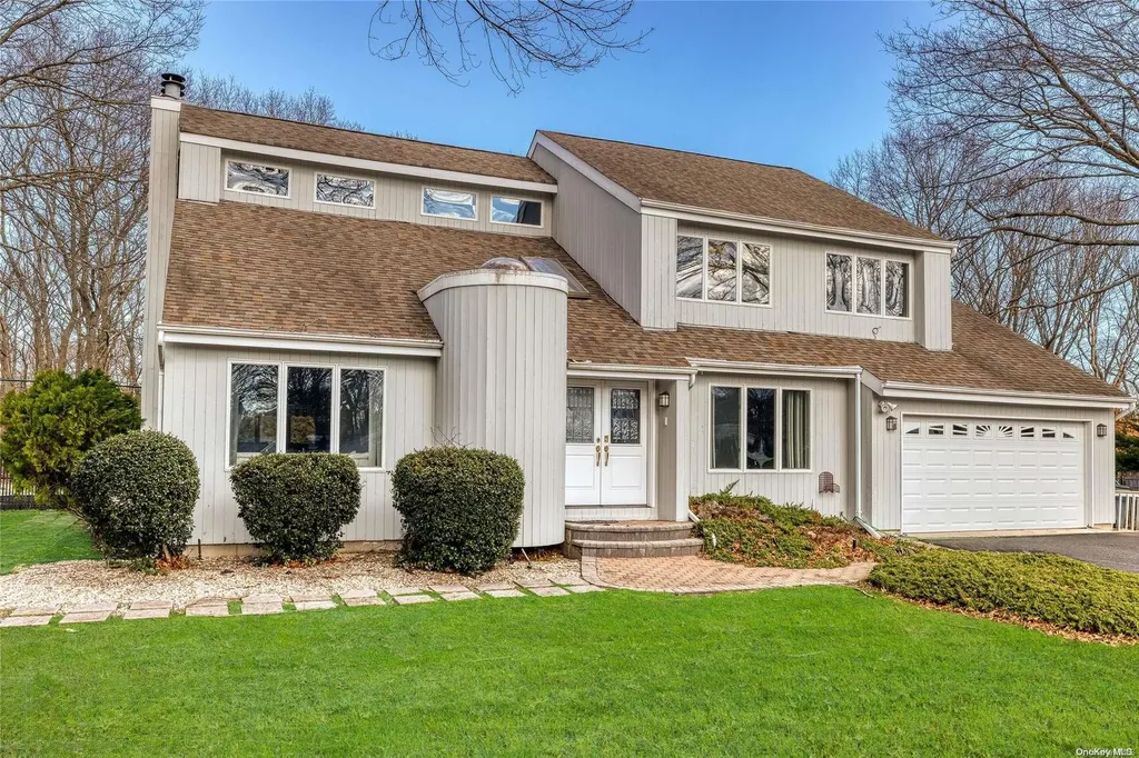 7 Northumberland Drive Shoreham NY 11786