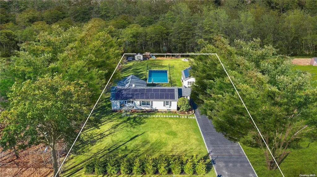 51 Peters Lane Westhampton Beach NY 11978