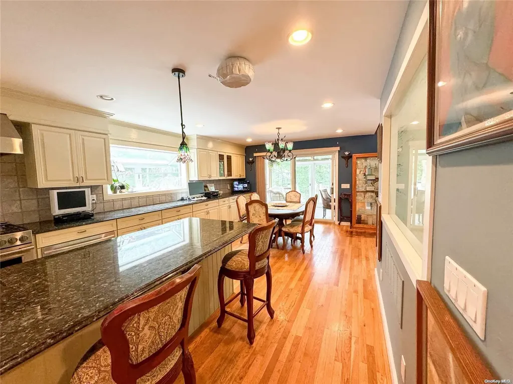 18 Inlet View Path East Moriches NY 11940