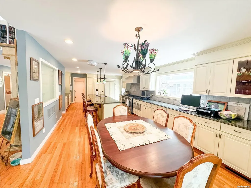 18 Inlet View Path East Moriches NY 11940