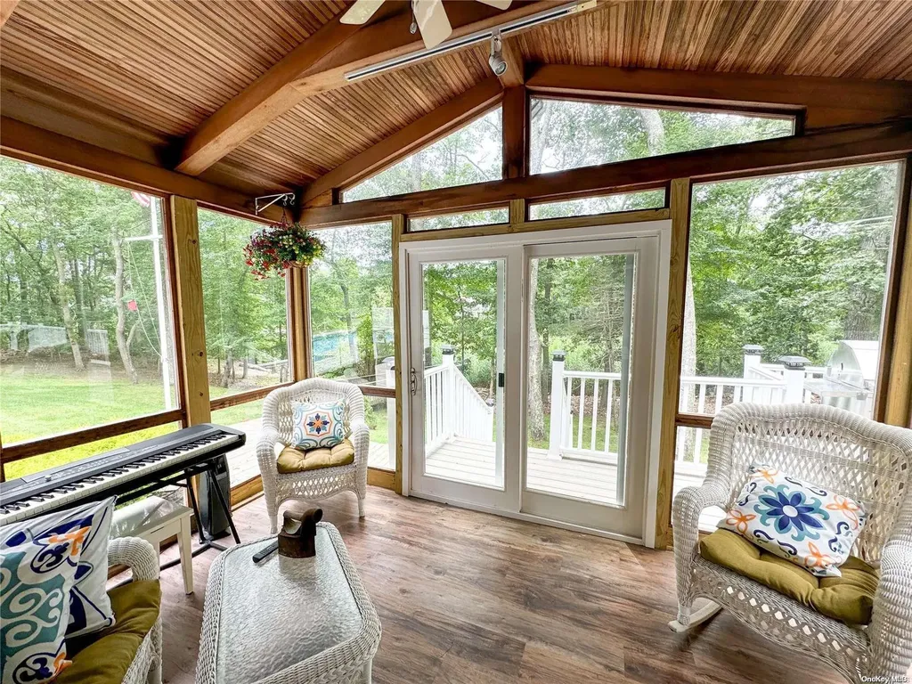 18 Inlet View Path East Moriches NY 11940