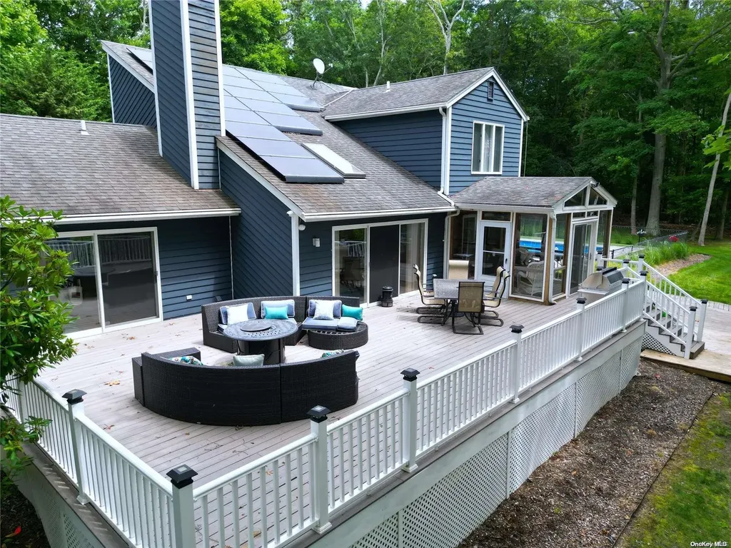 18 Inlet View Path East Moriches NY 11940