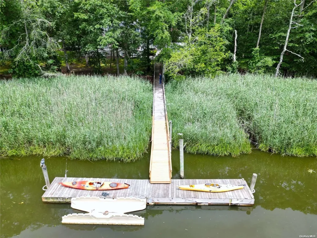 18 Inlet View Path East Moriches NY 11940