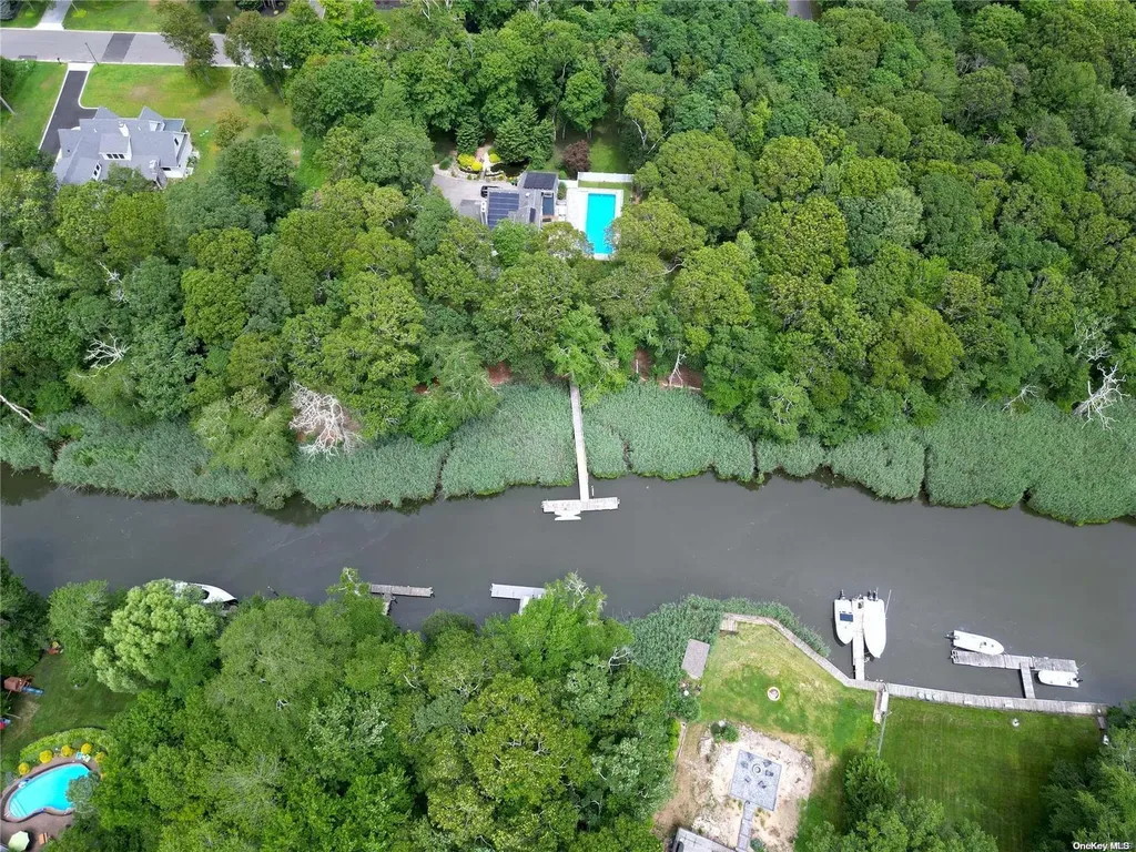 18 Inlet View Path East Moriches NY 11940