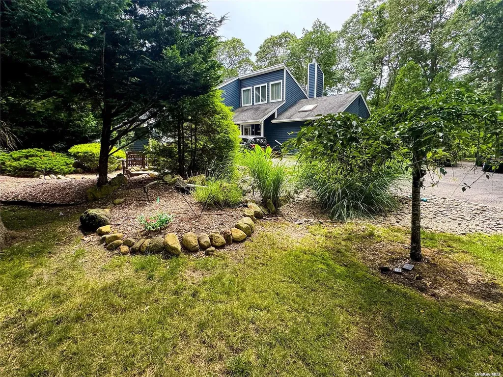 18 Inlet View Path East Moriches NY 11940