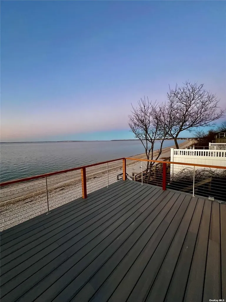 23A Oakhurst Hampton Bays NY 11946