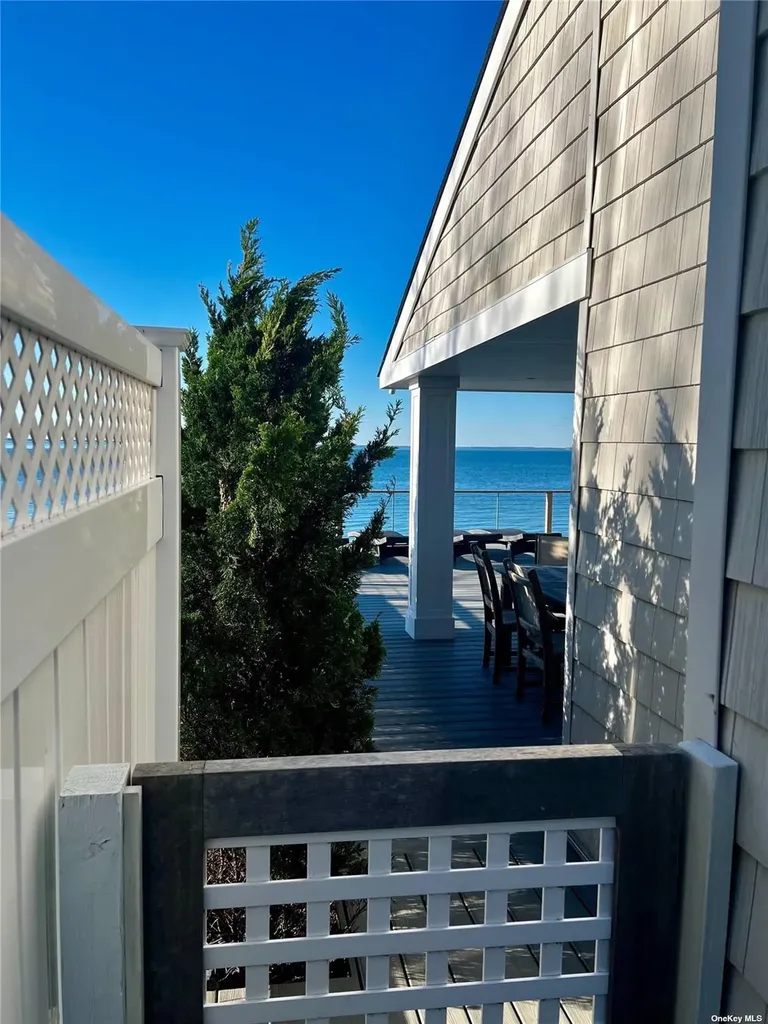 23A Oakhurst Hampton Bays NY 11946