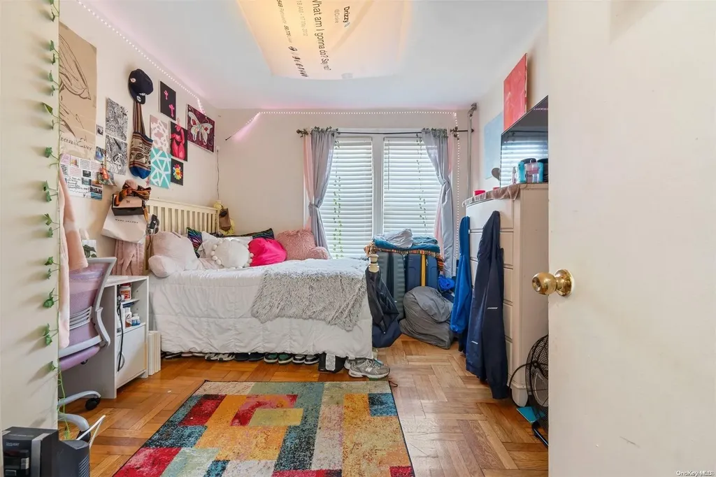 4522 Barnes Avenue Bronx NY 10466