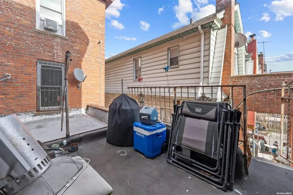 4522 Barnes Avenue Bronx NY 10466