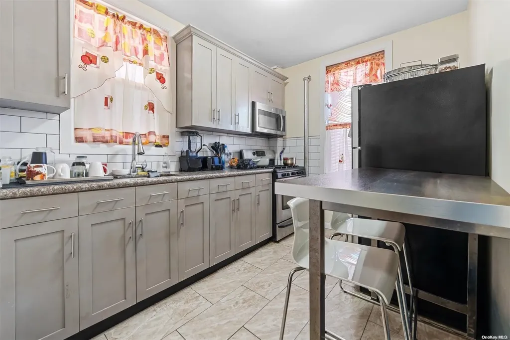 4522 Barnes Avenue Bronx NY 10466