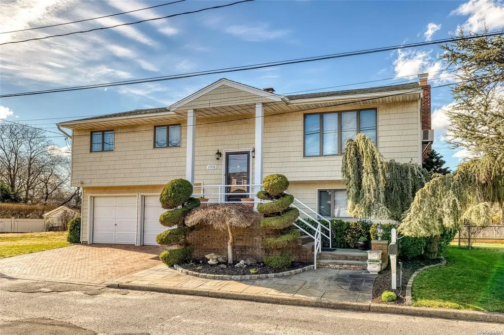 2976 Stevens Court Oceanside NY 11572