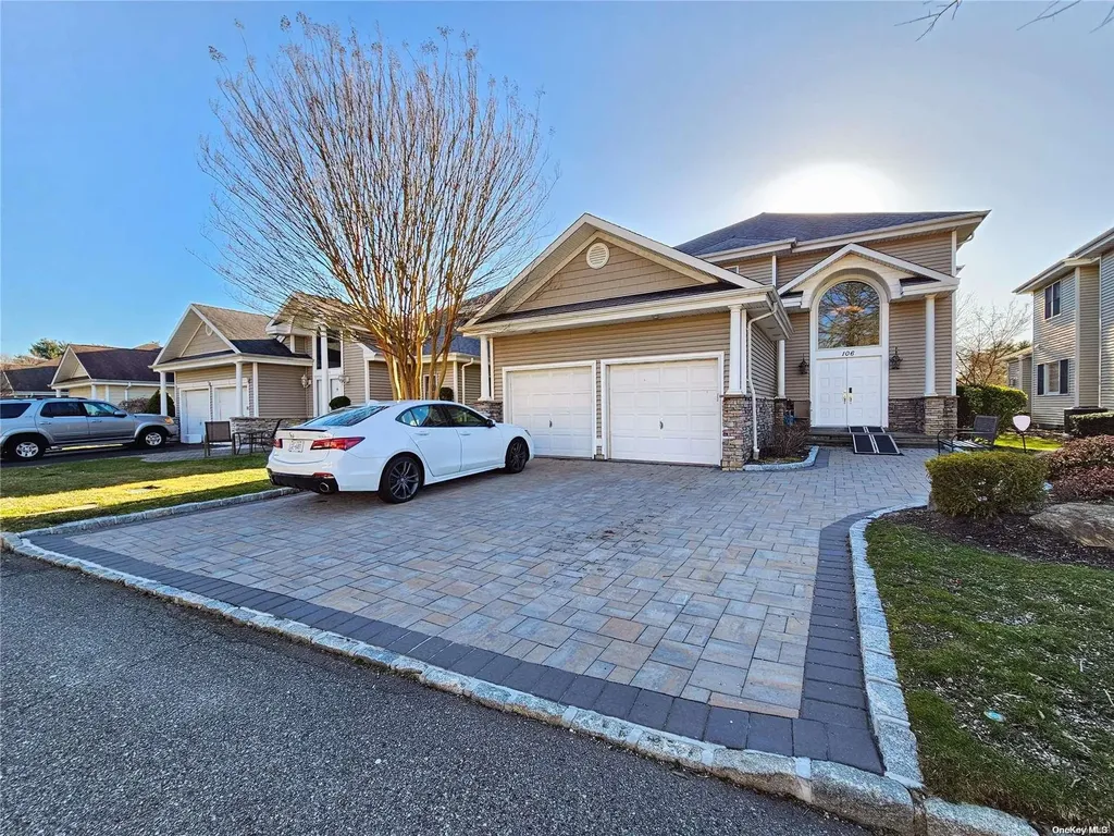106 Redan Drive Smithtown NY 11787