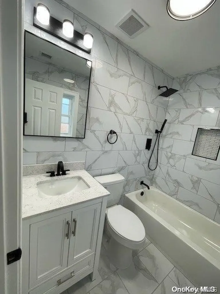 31 3rd Street Elmont NY 11003