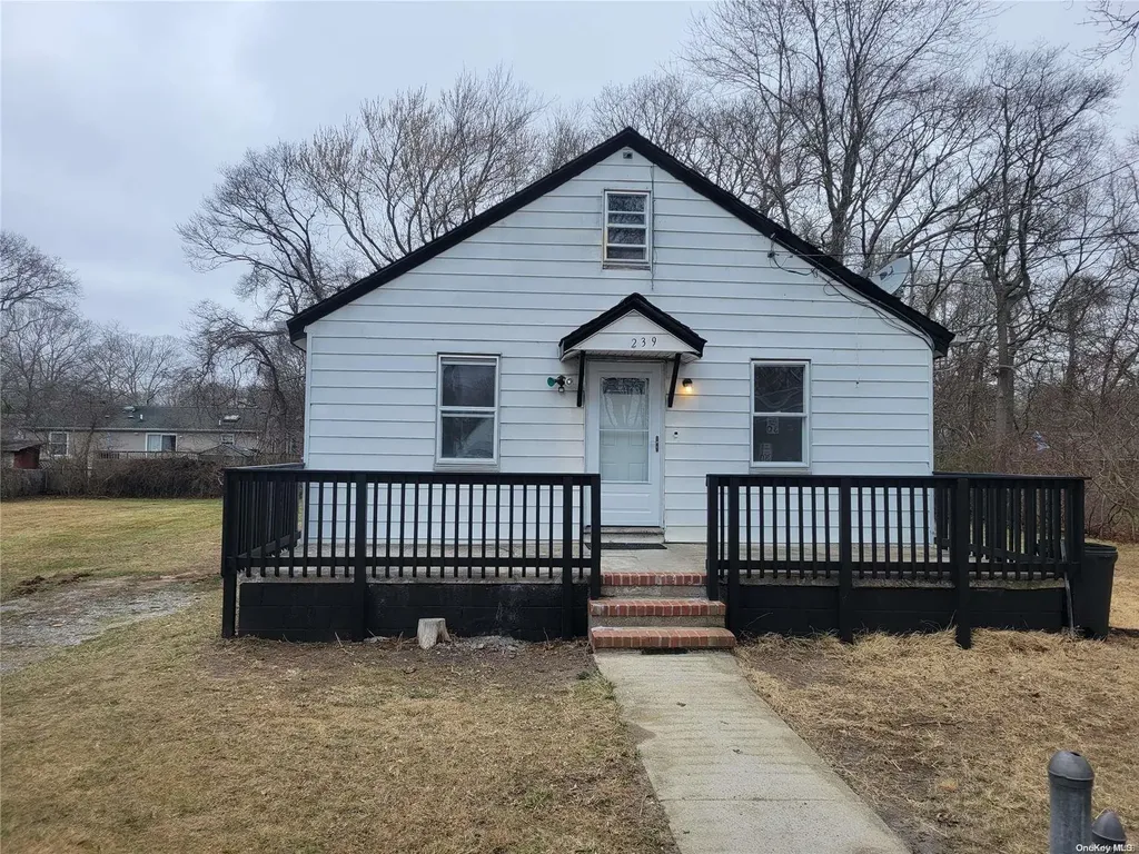 239 Commack Road Mastic Beach NY 11951
