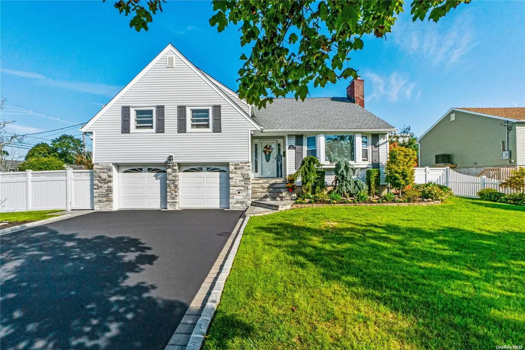 44 Cedar Street Freeport NY 11520