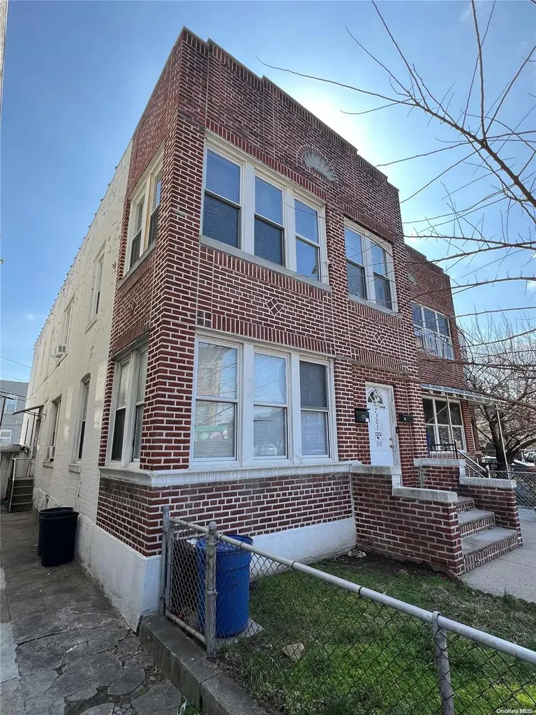 7307 6th Avenue Brooklyn NY 11209