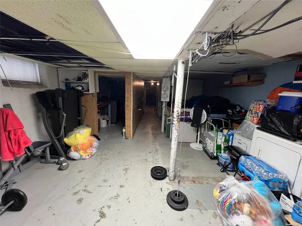 7307 6th Avenue Brooklyn NY 11209