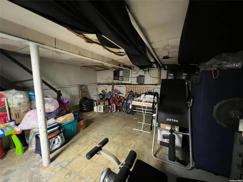 7307 6th Avenue Brooklyn NY 11209