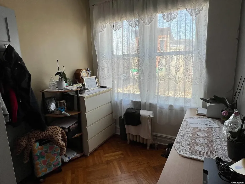 7307 6th Avenue Brooklyn NY 11209