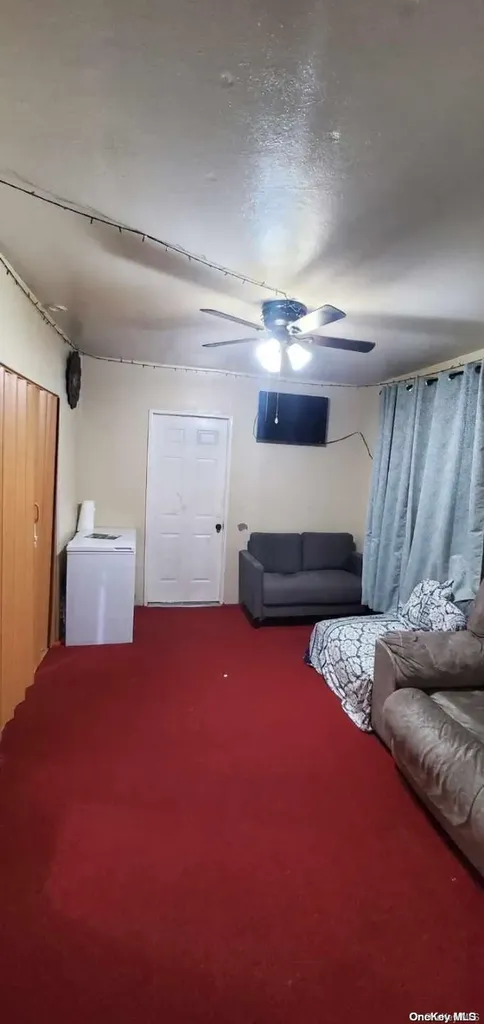 61 Oakley Avenue Elmont NY 11003