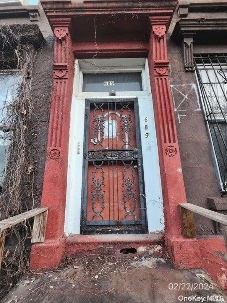 689 Greene Avenue Bed-stuy NY 11221