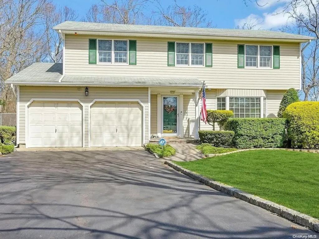 5 Jordan Drive Centereach NY 11720