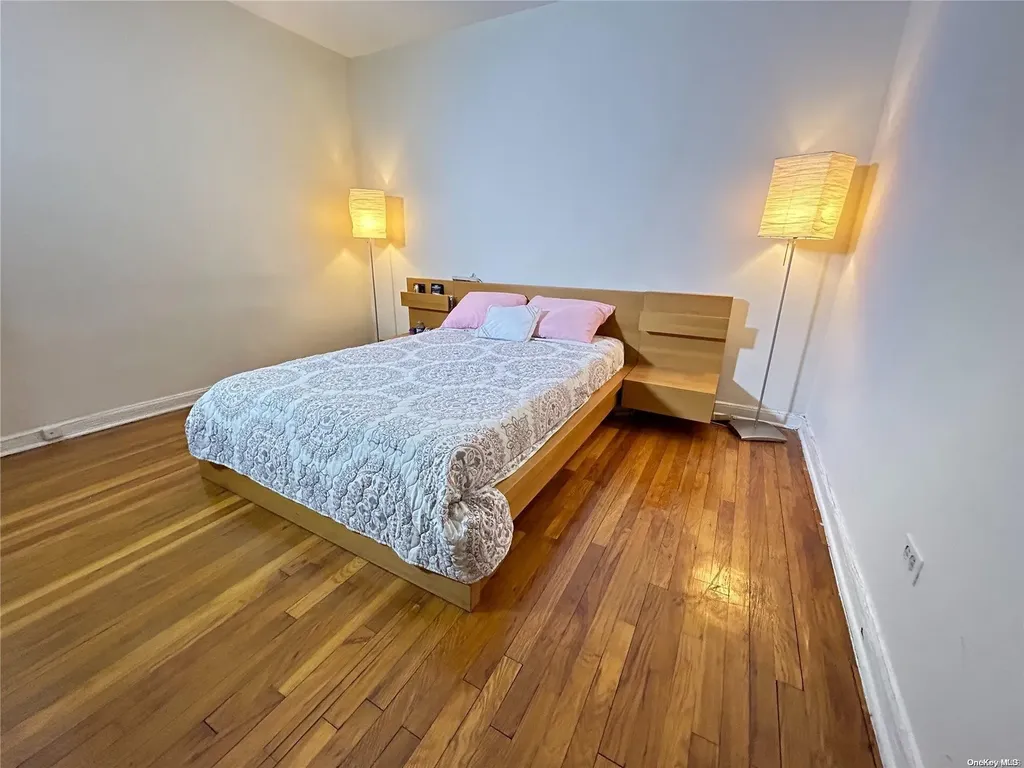 90-11 35 Avenue Jackson Heights NY 11372