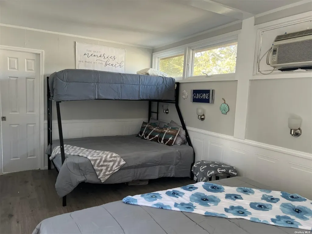101 Bungalow Walk Ocean Beach NY 11770