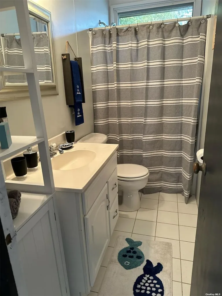 101 Bungalow Walk Ocean Beach NY 11770