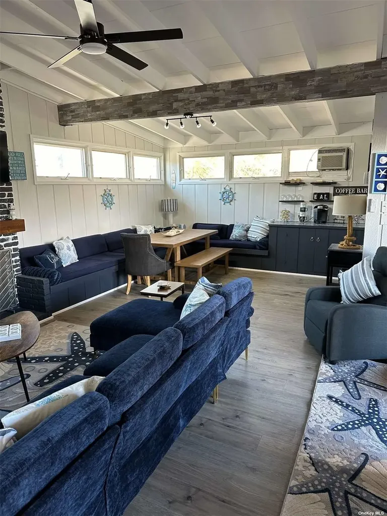 101 Bungalow Walk Ocean Beach NY 11770