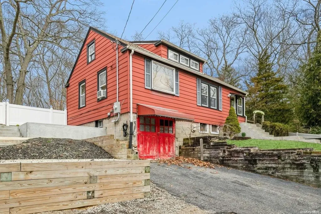 15 Edgar Drive Smithtown NY 11787