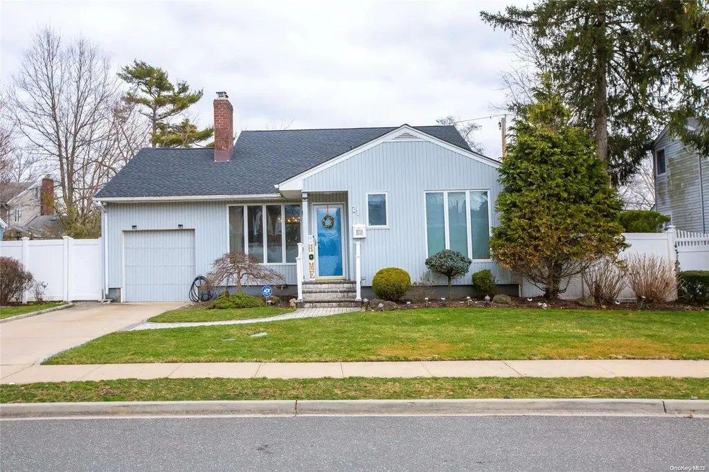 21 Elderberry Road Syosset NY 11791