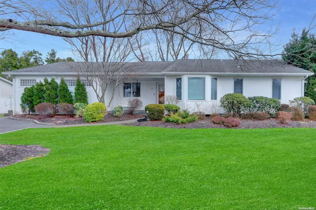 49 Fairfield Drive Dix Hills NY 11746