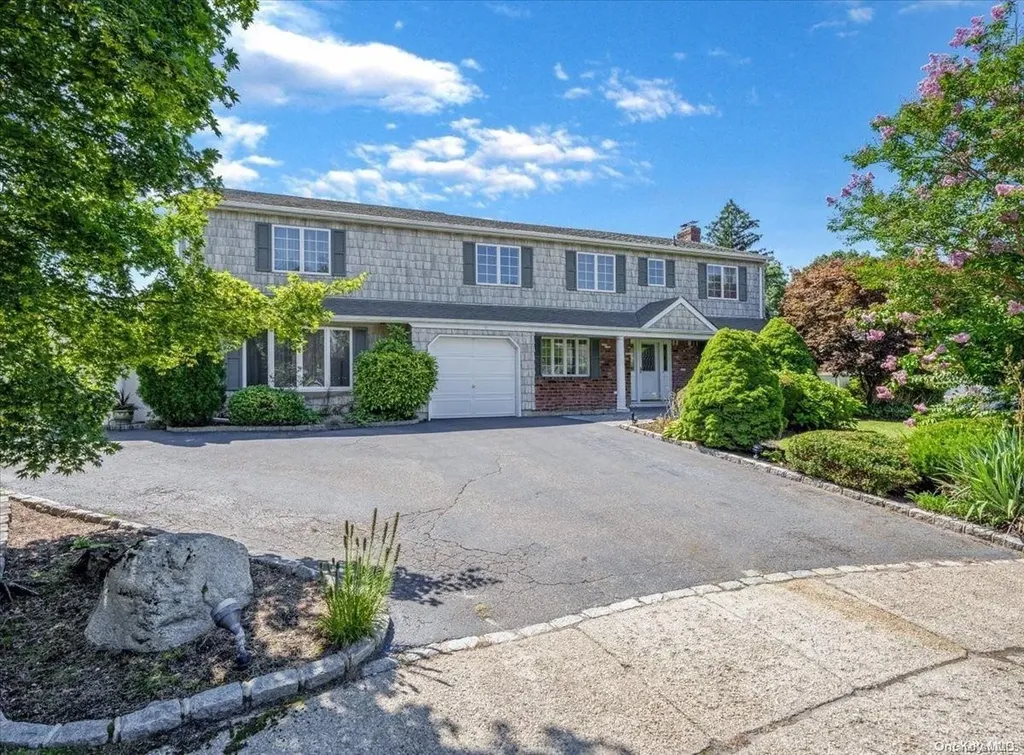 39 Arcadia Drive Dix Hills NY 11746